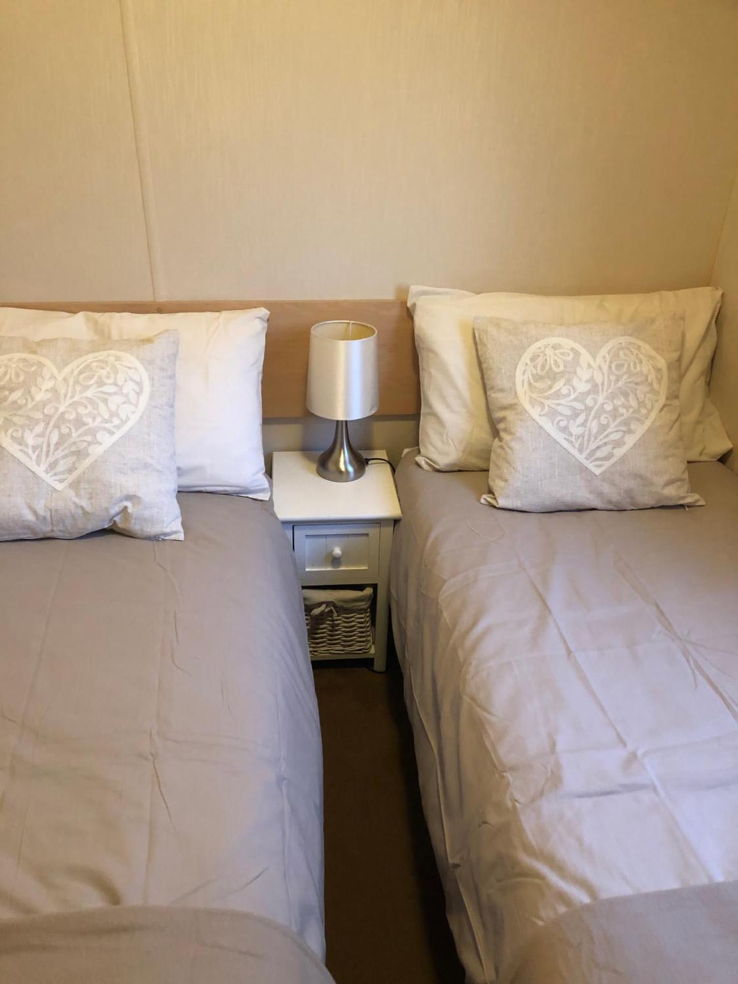 Jules Holiday Caravan Hotel Hartley Eksteriør billede